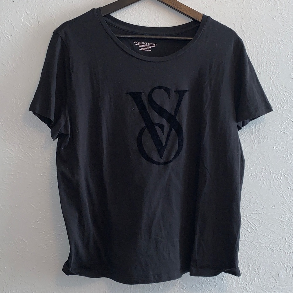 Vs shirt